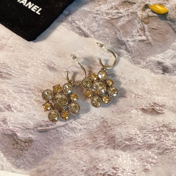 Chanel CC Earring with Swarovski Rhinestones - Picture 2 of 5